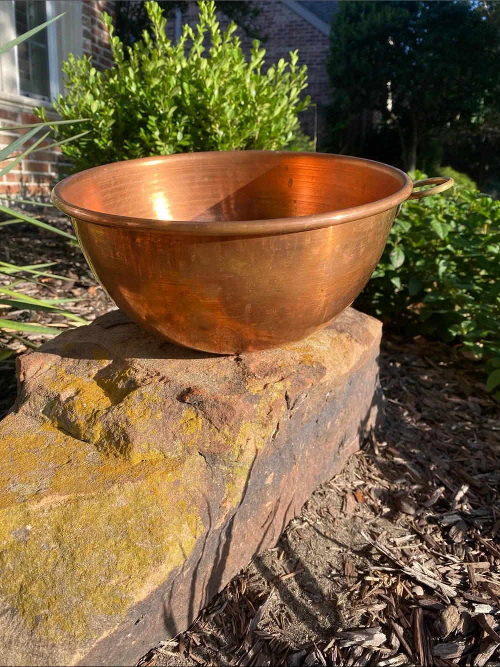 Vintage Copper 10” Mixing Bowl Rolled Edge Brass Hanging Ring